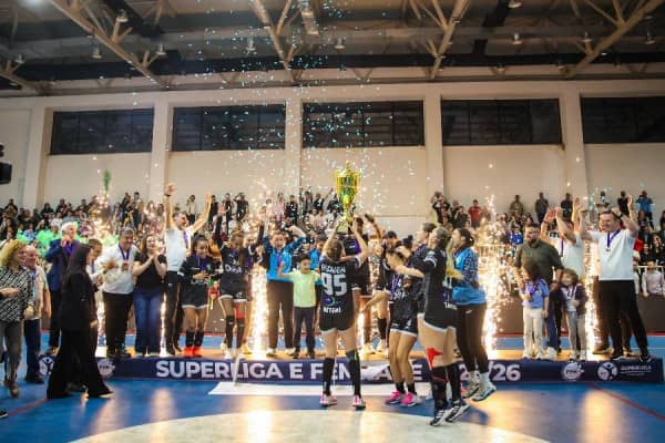 ​Samadrexha shpallet kampione e Kosovës në hendboll