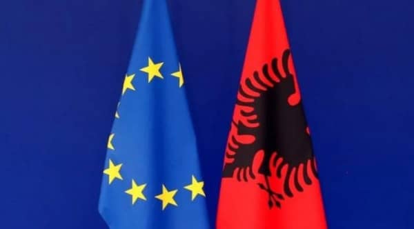 ​Katër vjet nga hapja e negociatave për anëtarësimin e Shqipërisë e Maqedonisë në BE